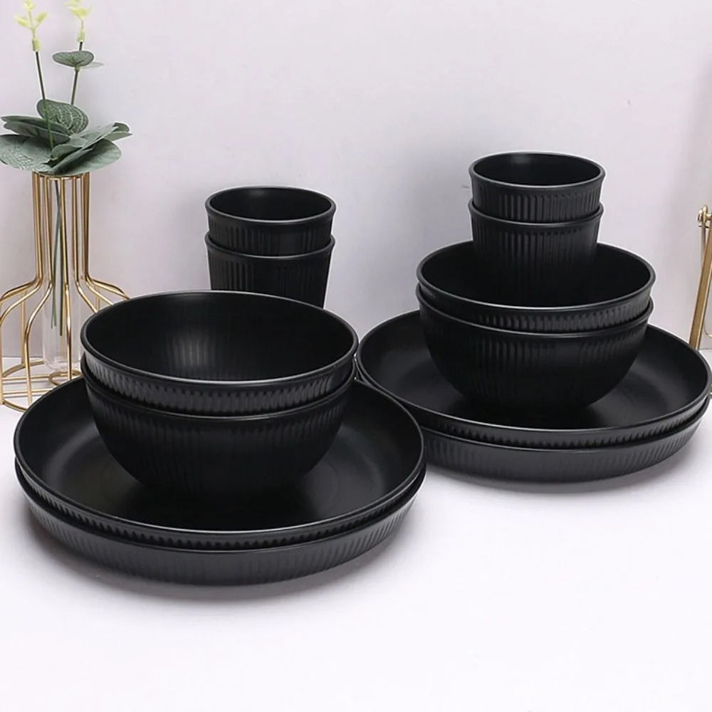 Black plastic cutlery set plates spitting dishes bowl cups cutlery for outdoor camping party